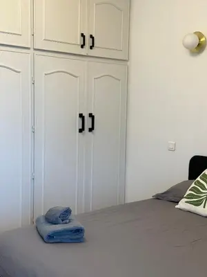 Un ou plusieurs lits dans un hébergement de l'établissement Lovely Appartement-2rooms-6p sunshine-quiet-subway
