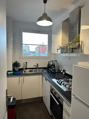 Cuisine ou kitchenette dans l'établissement Lovely Appartement-2rooms-6p sunshine-quiet-subway