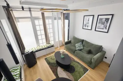 Coin salon dans l'établissement LaSuite Montmartre