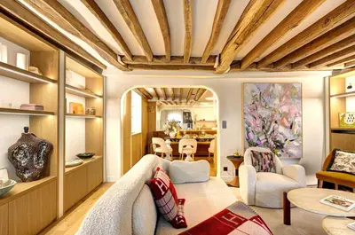 Coin salon dans l'établissement Ultra luxe et Confort au Coeur des champs-Elysees