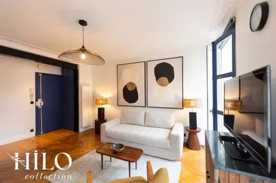 Télévision ou salle de divertissement dans l'établissement Suite Paris Zola by HILO Collection - 4 people - 35m2