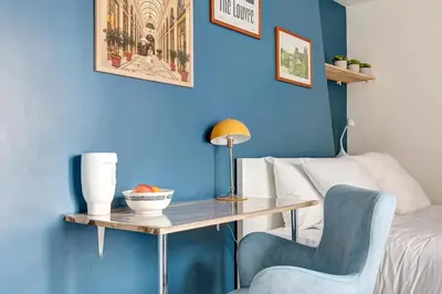 Coin salon dans l'établissement Le Reve Parisien a Montorgueil