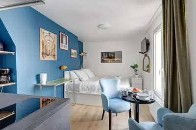 Coin salon dans l'établissement Le Reve Parisien a Montorgueil