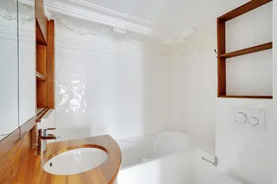 Salle de bains dans l'établissement Écrin Privé au Parc Monceau