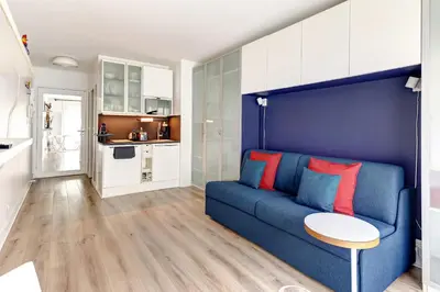Cuisine ou kitchenette dans l'établissement BM-2Person cosy avec terrasse