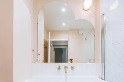 Salle de bains dans l'établissement Flexliving - Beautiful 3-room apartment with living room - 18th