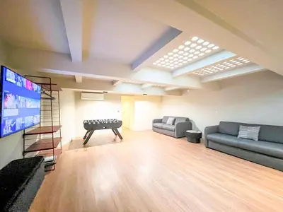 Télévision ou salle de divertissement dans l'établissement Urban Flat 139 - Duplex Flat Saint-Germain