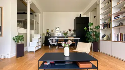 Cuisine ou kitchenette dans l'établissement Quiet and bright loft