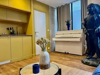 Plan de l'établissement Celine 11 Appart Jaune chaleureux pour 4 voyageurs à Paris