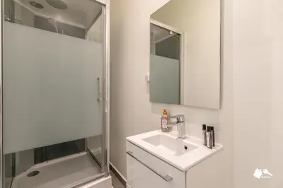 Salle de bains dans l'établissement MBA - Splendide Appartement - Proche Nation