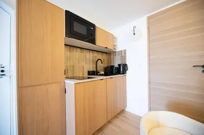 Cuisine ou kitchenette dans l'établissement CIA - Modern Flat, Galeries Lafayette