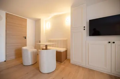 Télévision ou salle de divertissement dans l'établissement CIA - Modern Flat, Galeries Lafayette