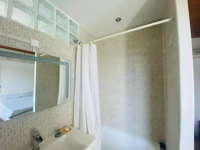 Salle de bains dans l'établissement Appartement Porte d'Orléans Paris