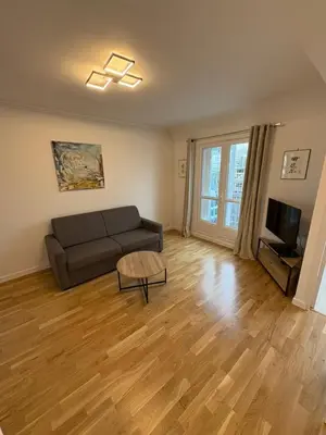 Coin salon dans l'établissement Sur les toits de Paris