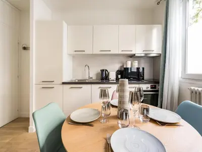 Cuisine ou kitchenette dans l'établissement Charming apartment 2BR 6P - Place d'Italie
