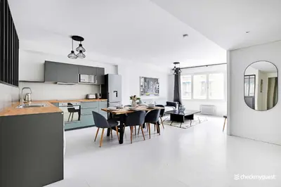 Cuisine ou kitchenette dans l'établissement Amazing apartment - 3BR 6P - Near Convention