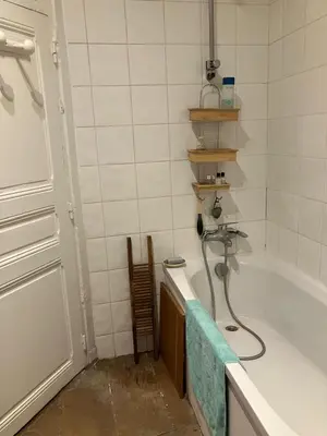 Salle de bains dans l'établissement Suite Panthéon-Hôtel Particulier Historique