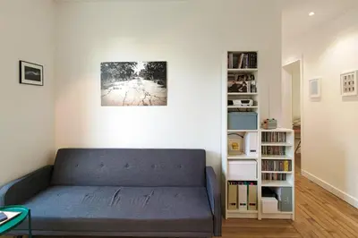 Coin salon dans l'établissement Cosy apartment in the 11th arrondissement