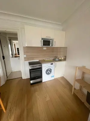 Cuisine ou kitchenette dans l'établissement Odéon