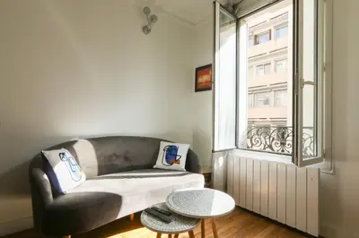 Coin salon dans l'établissement Apartment for 2 in the 14th district Paris