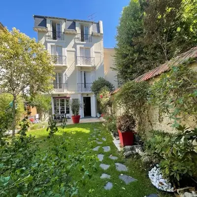 Large duplex