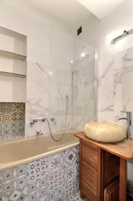 Salle de bains dans l'établissement Nice haussmannian apartment in Paris