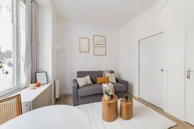Coin salon dans l'établissement Cozy studio in Montmartre