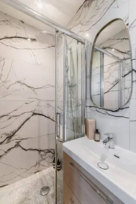 Salle de bains dans l'établissement Cozy studio in Montmartre