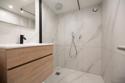 Salle de bains dans l'établissement CIA - Spacious Duplex, Grands Boulevards