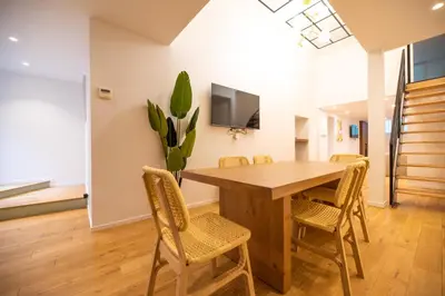 Télévision ou salle de divertissement dans l'établissement CIA - Duplex in Heart of Paris