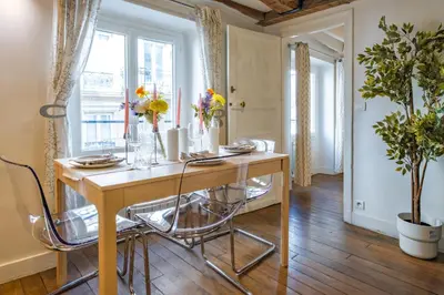 Plan de l'établissement Apt 6 Guests Charme Opera de Paris