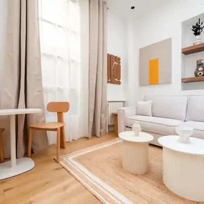 CIA - Elegant Flat Sentier