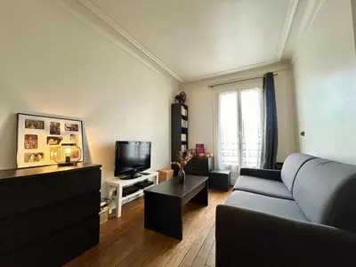 Télévision ou salle de divertissement dans l'établissement Le Jaures - Centre ville Metro 3