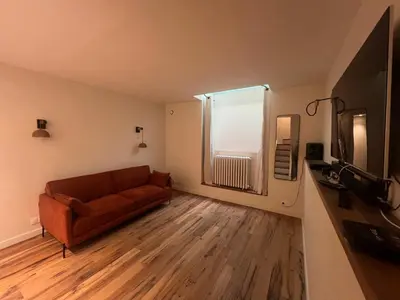 Télévision ou salle de divertissement dans l'établissement Paris Tour Eiffel
