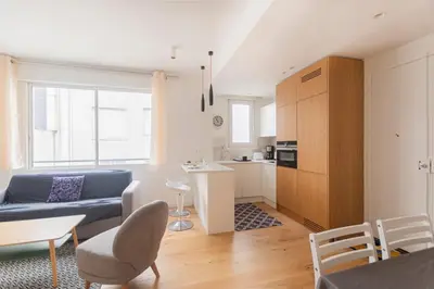 Plan de l'établissement GuestReady - Elegant Escape near Plaza Athénée