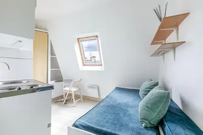 Cuisine ou kitchenette dans l'établissement Petit studio 16ème arrondissement - Boulogne