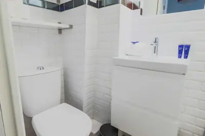 Salle de bains dans l'établissement Charming 2P studio - 16eme Avenue Foch