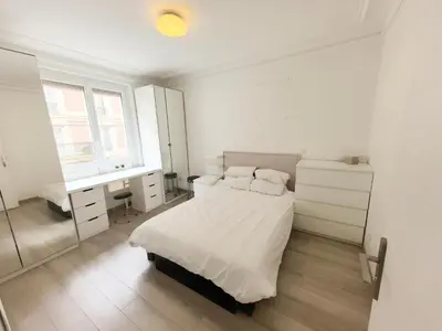 Un ou plusieurs lits dans un hébergement de l'établissement Marais Side Apartment Paris 11e