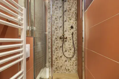 Salle de bains dans l'établissement Lordino