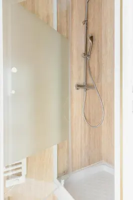 Salle de bains dans l'établissement Brand New - Exquisite and Sunny Parisian Loft