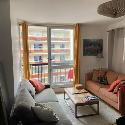 Spacious and Elegant 3 Bedrooms Apartment near Metro and Bois de Vincennes