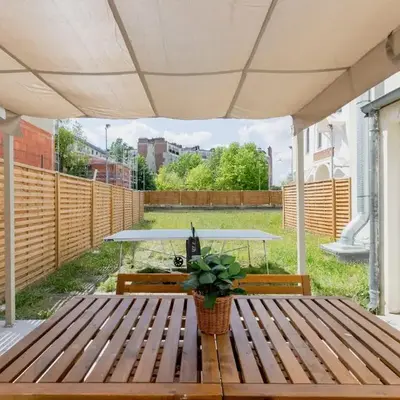 Play ping pong in your magical garden in Paris