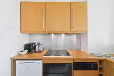Plan de l'établissement Heart of Paris 1BR-6P Les Halles Free Netflix
