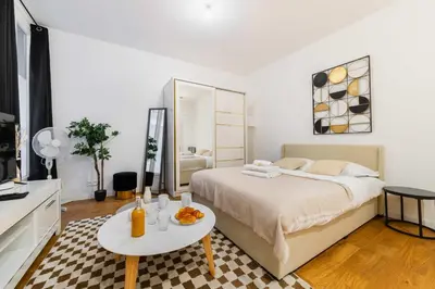 Un ou plusieurs lits dans un hébergement de l'établissement Studio agreable et bien placee - Paris 18 - 2P