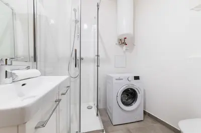Salle de bains dans l'établissement Studio agreable et bien placee - Paris 18 - 2P