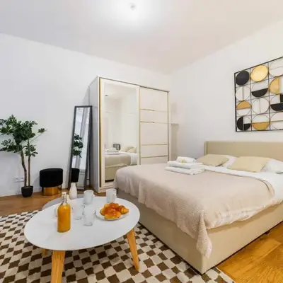 Studio agreable et bien placee - Paris 18 - 2P