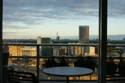 Vue générale sur Puteaux ou vue de la ville depuis l'appartement
