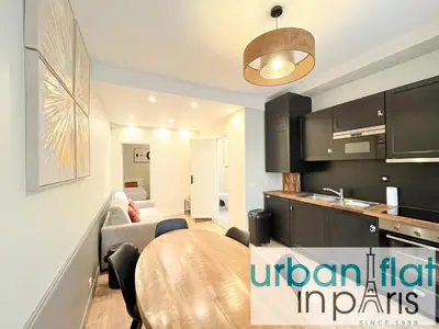 Cuisine ou kitchenette dans l'établissement Urban Flat 07 - Opera Grands Boulevards Flat