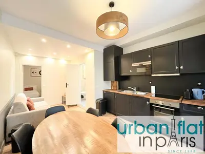 Cuisine ou kitchenette dans l'établissement Urban Flat 07 - Opera Grands Boulevards Flat