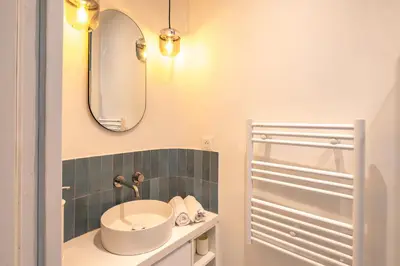 Salle de bains dans l'établissement 4 Guest - Hausmanian Flat Arc de Triomph